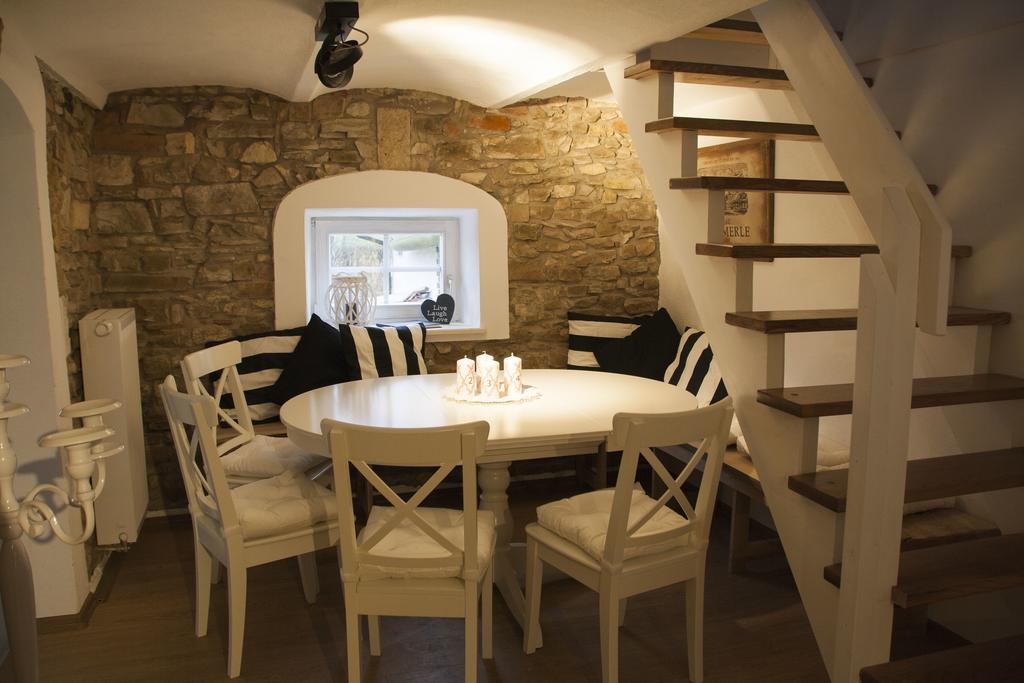 Ilmhaus Villa Pforring Rum bild