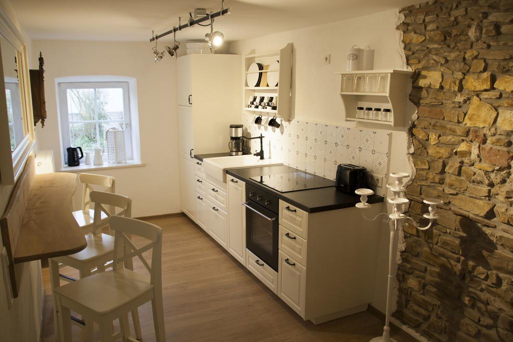 Ilmhaus Villa Pforring Rum bild