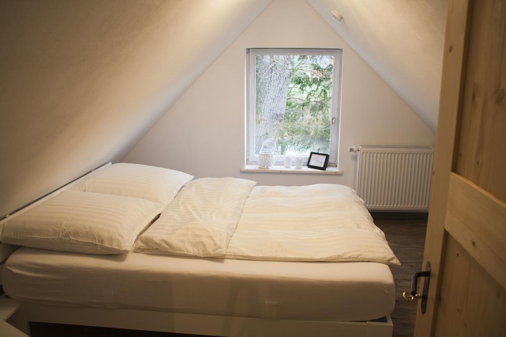 Ilmhaus Villa Pforring Rum bild